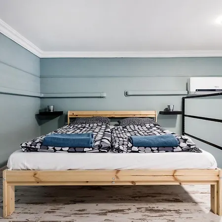 Hungarian Rebelian With Ac Apartment Budapest
